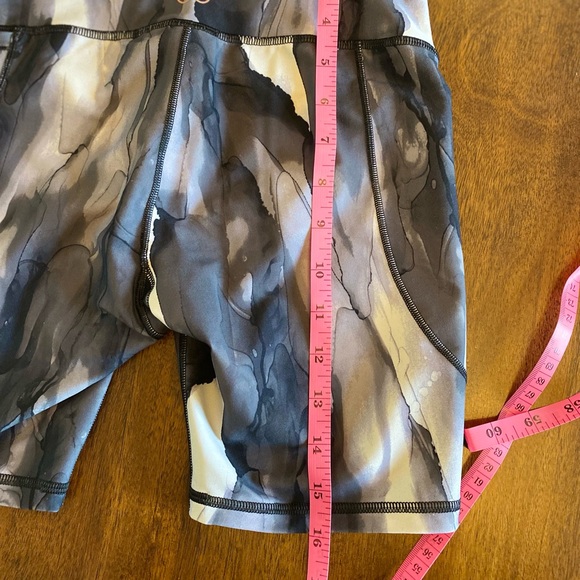 NWT Calia by Carrie Underwood Energize High Rise Bike Short - Picture 12 of 12